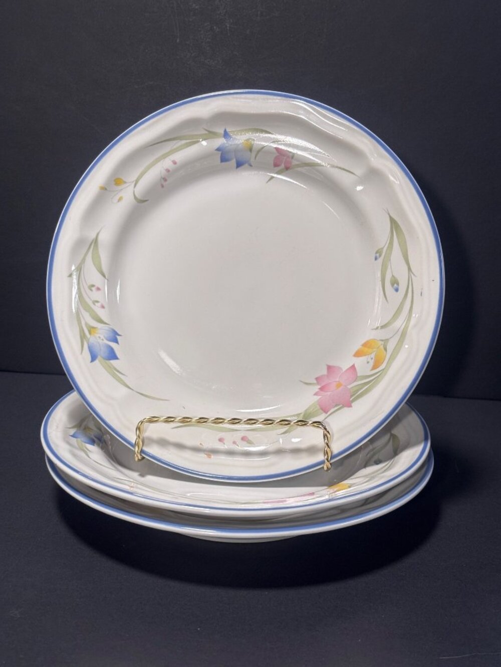 French Garden Stoneware Decorative Floral Salad Luncheon Plates Set Of 3 VTG 80s
